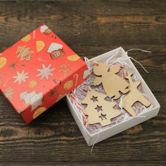 Набор елочных игрушек из дерева